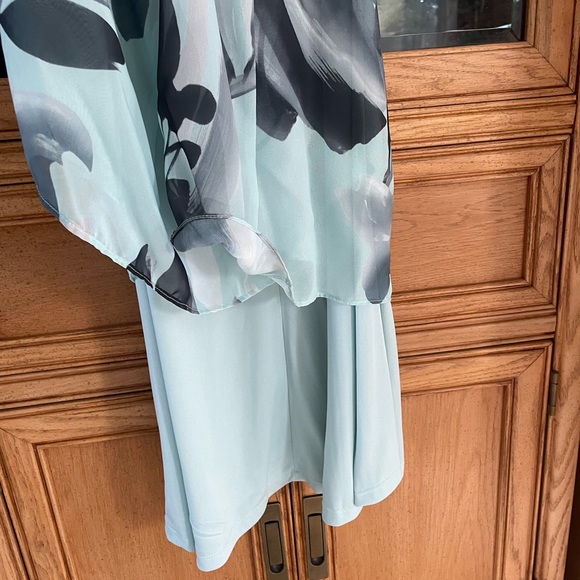 Adrianna Papell Floral Halter Sleeveless Chiffon Gown, Size 0 - Picture 11 of 14